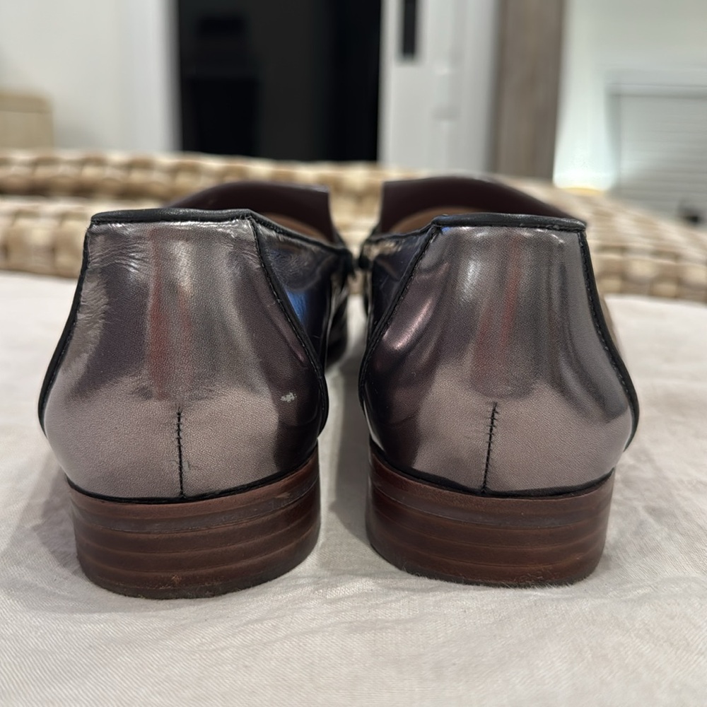 Louise et Cie Black Patent Leather Loafers with Fringe - Picture 6 of 10
